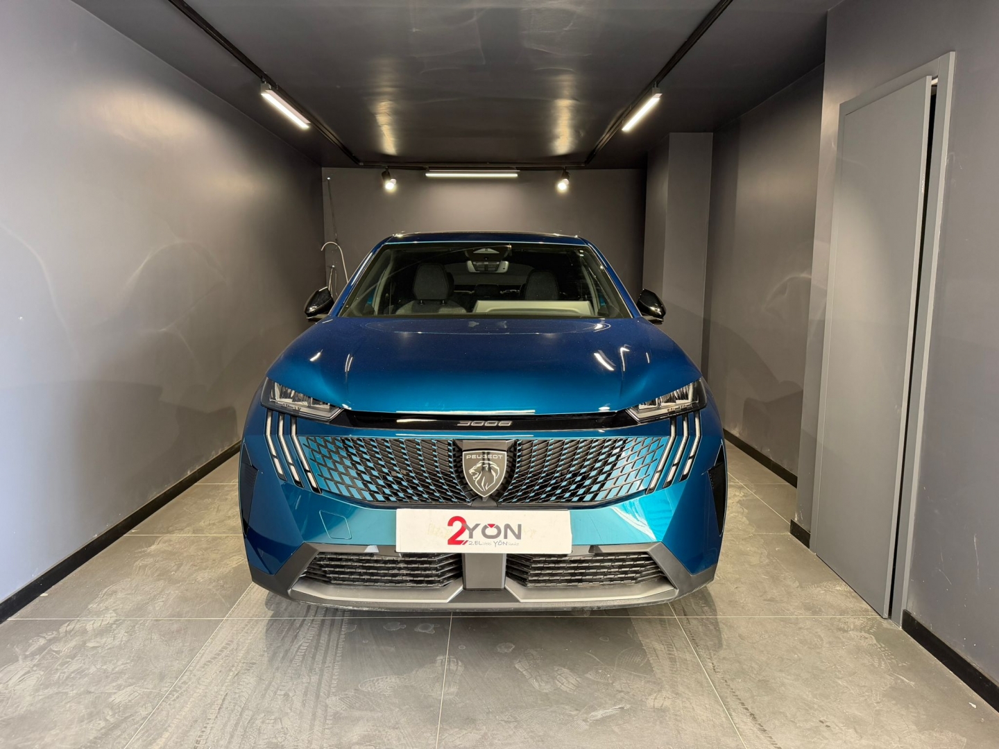 3008 Allure 1.6 Plug-in Hybrid 195hp eDCS7