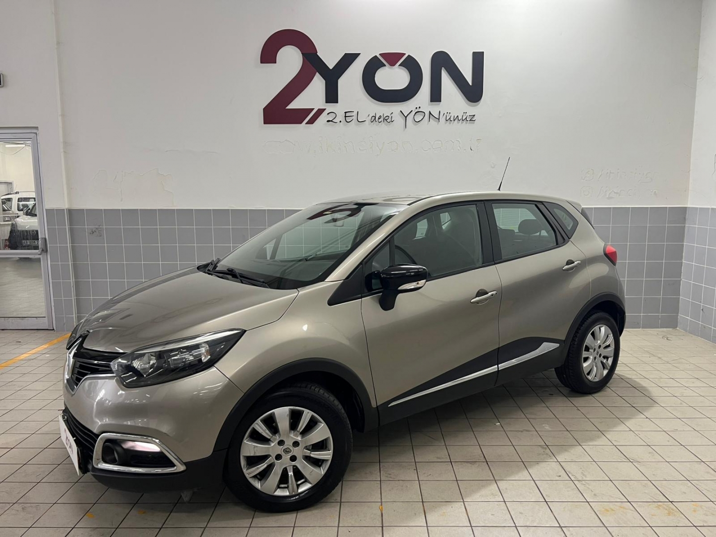 CAPTUR TOUCH TURBO 90 S&S