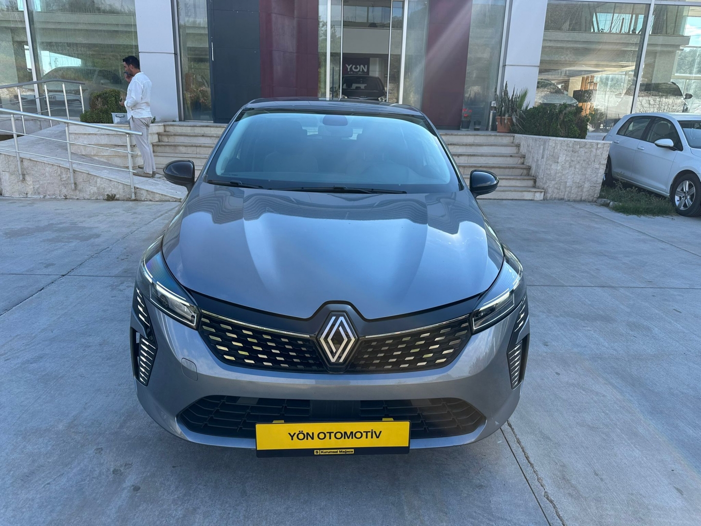 CLIO 1.0 TCE EVOLUTİON