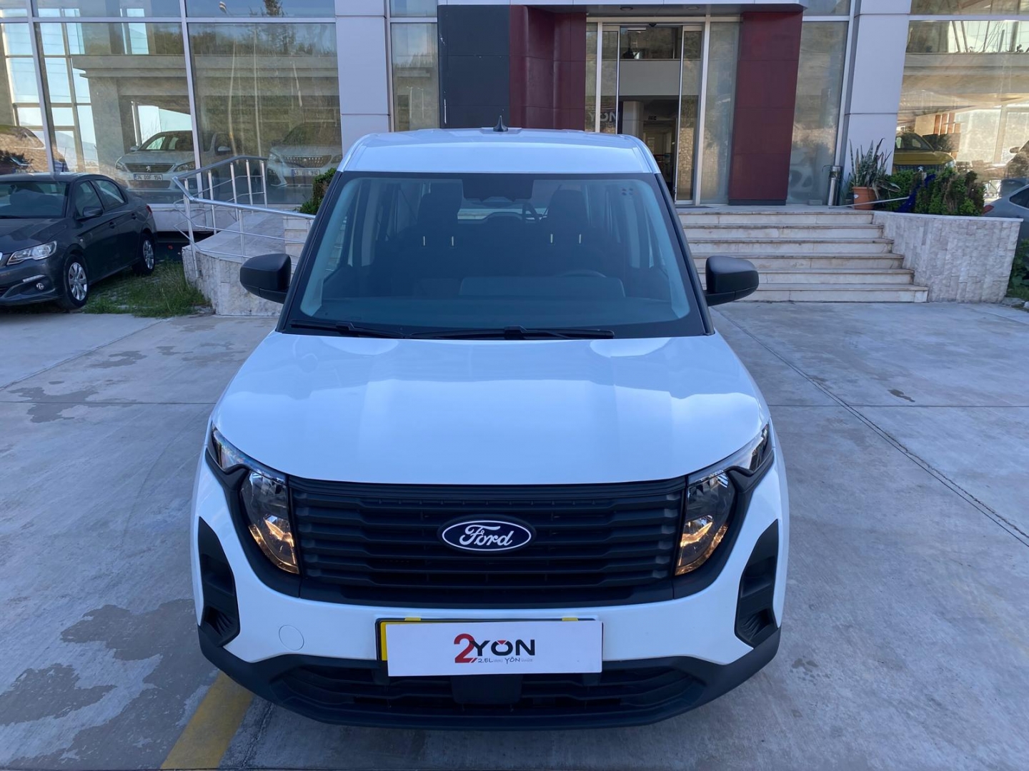 TOURNEO COURIER 1.5 ECOBLUE TREND 